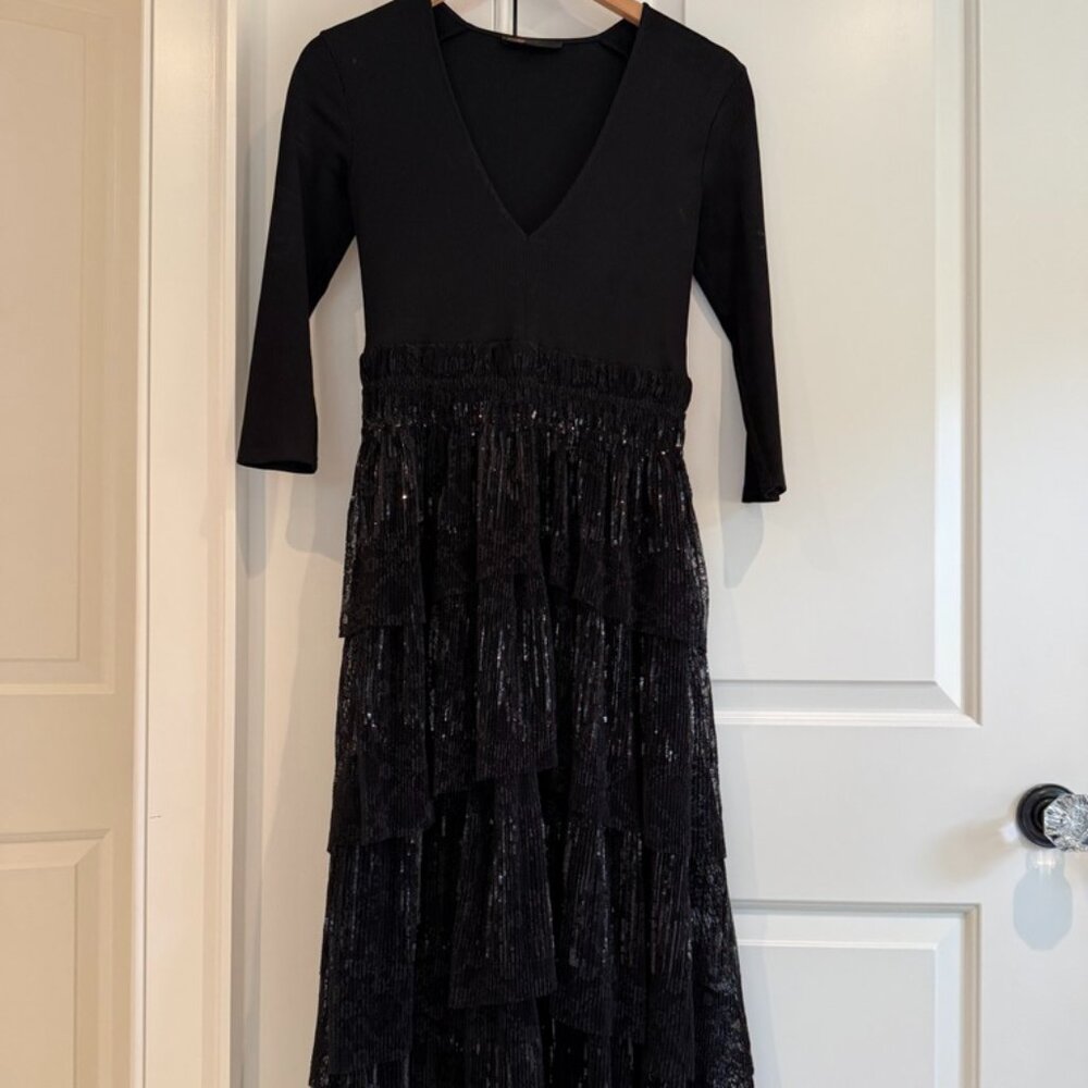 Black lace Maje mid lengh dress size 36